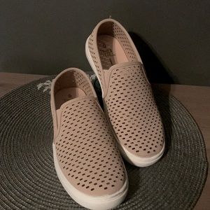 Time & Tru, memory foam, slip on shoes, size 6.